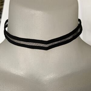 Lace choker solid and sheer